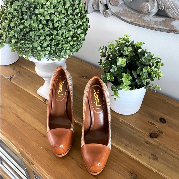 ** SOLD ** - Authentic YSL Pumps! - Picture 3 of 7
